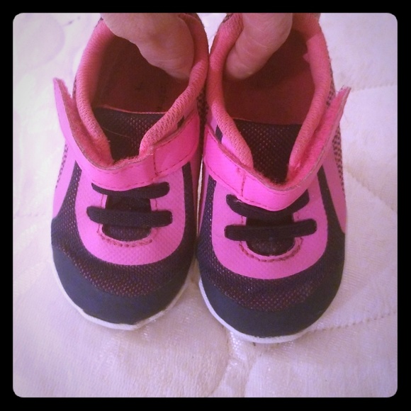 Nwot, baby girl Garanimal size 4c - Picture 2 of 2